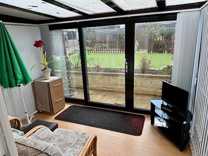 2 Bedroom Bungalow For Sale In Rectory Walk, Barton Seagrave, Kettering, NN15