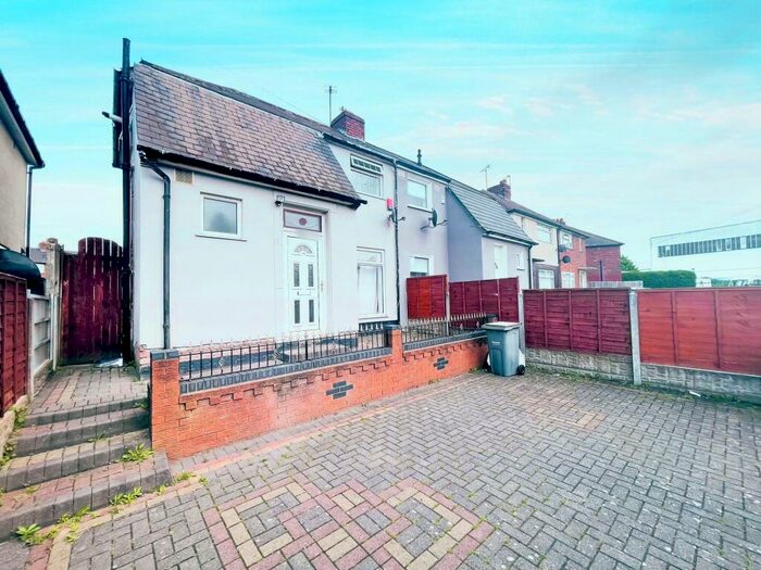 2 Bedroom House To Rent In Whitgreave Street, West Bromwich, B70