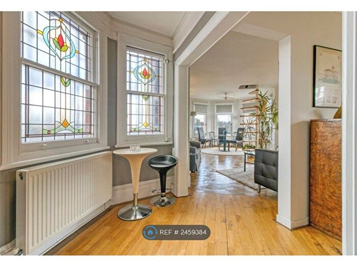 4 Bedroom Flat To Rent In Burgess Park Mansions, London, NW6