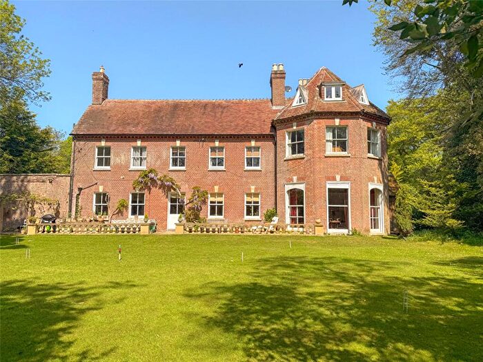 8 Bedroom Detached House For Sale In Sopley, Christchurch, BH23