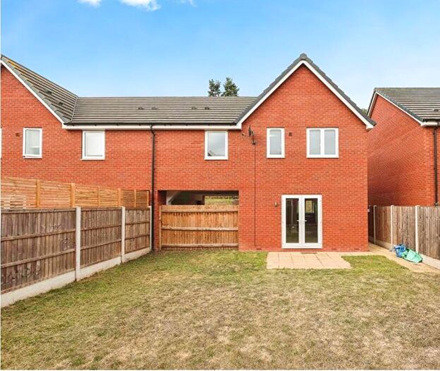 3 Bedroom Link Detached House To Rent In Buckpool Way, Brierley Hill Road, Stourbridge, DY8