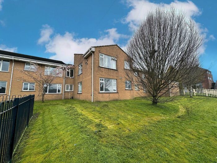 2 Bedroom Flat To Rent In Cumberland Close, Halifax, HX2