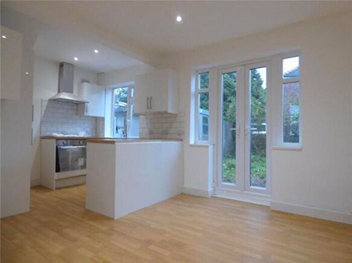 3 Bedroom Semi-detached House For Sale In Richmond Street, Droylsden, M43