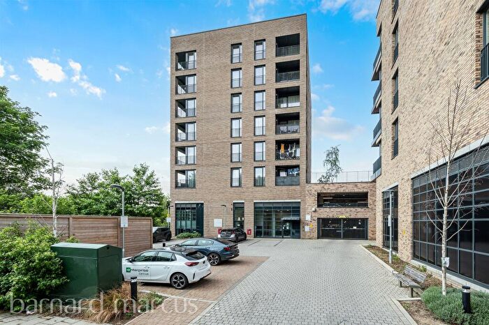 2 Bedroom Apartment For Sale In Haverley Street, London, SE26