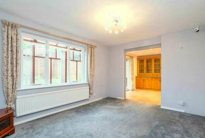 3 Bedroom Semi-Detached House To Rent In Quaker Lane, Darlington, DL1