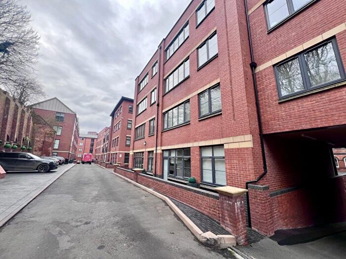 2 Bedroom Apartment To Rent In Mint Drive, Birmingham, B18