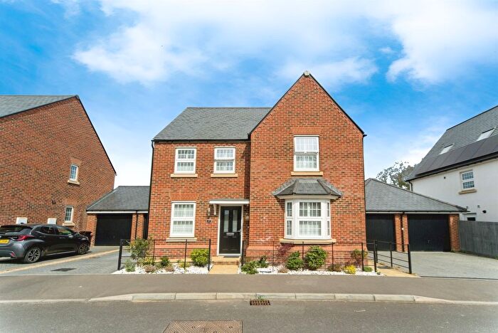 4 Bedroom Detached House For Sale In Brooklands Road, Bexhill-On-Sea, TN39