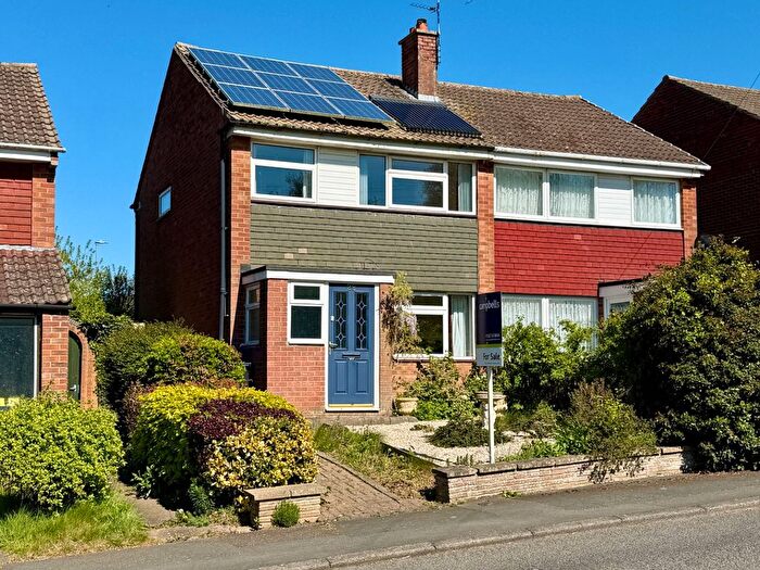 3 Bedroom Semi-Detached House For Sale In Admirals Way, Daventry, NN11