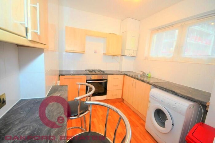 4 Bedroom Flat To Rent In Burbage Close, Borough SE1