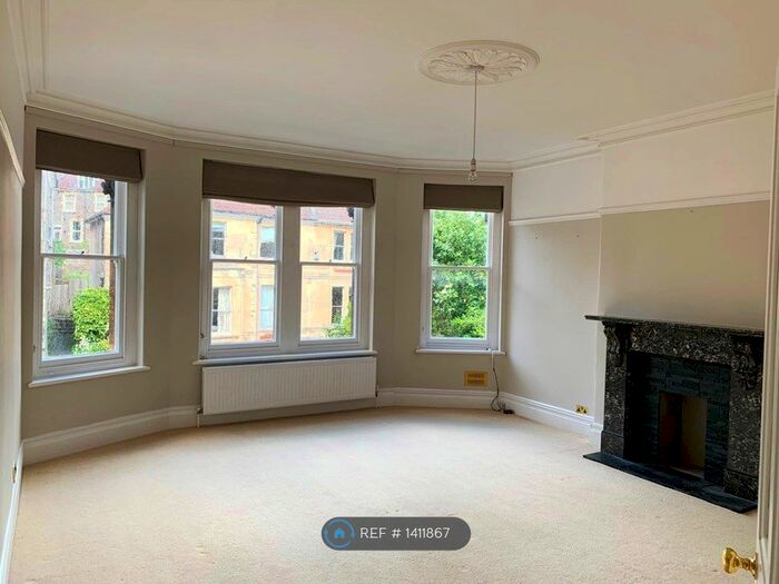2 Bedroom Flat To Rent In Clarendon Road, Bristol, BS6