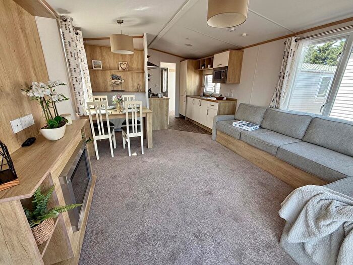2 Bedroom Park Home For Sale In Suffolk Sands Holiday Park, Carr Rd Felixstowe, IP11