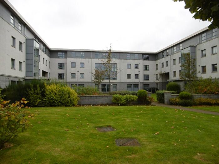2 Bedroom Flat To Rent In Merkland Lane, Pittodrie, Aberdeen, AB24