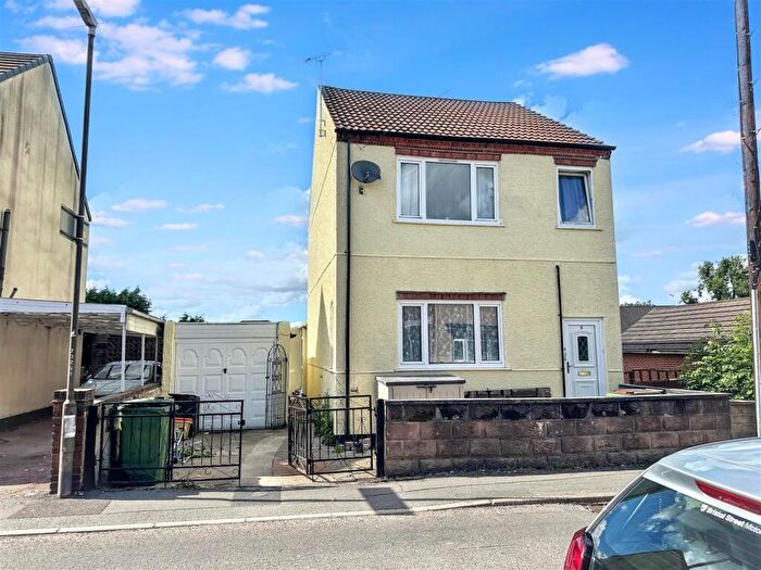 3 Bedroom Detached House For Sale In Charles Street, Leabrooks, Alfreton, DE55