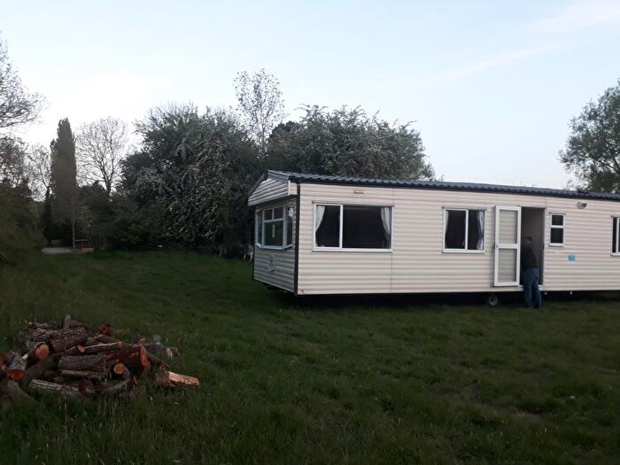 Land For Sale In Acre Land Site With Static Home, Off Preston Road, B95