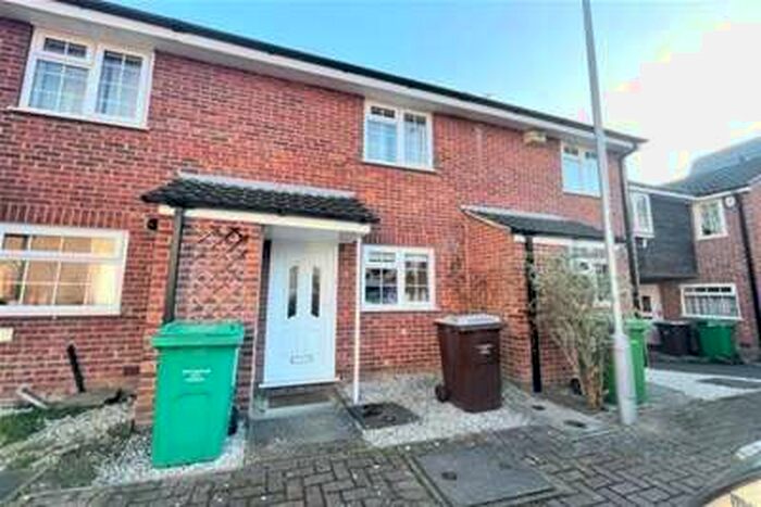 3 Bedroom Terraced House To Rent In Matlock Court, Nottingham, NG1