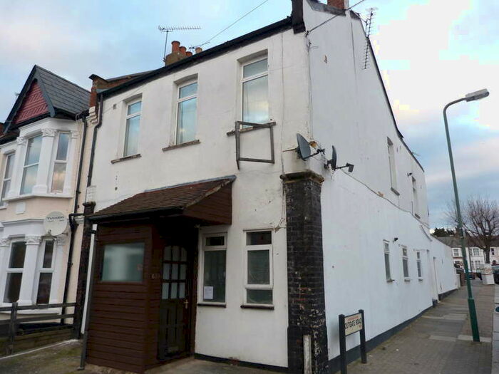 1 Bedroom Flat To Rent In Oldfield Road, Willesden, London, NW10