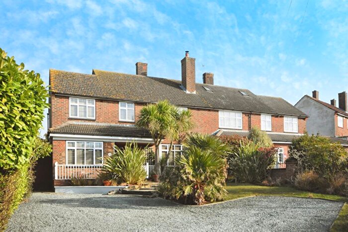 4 Bedroom Semi-Detached House For Sale In Priory Road, Romford, RM3