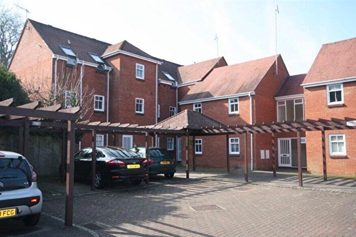 1 Bedroom Flat To Rent In Cavalier Court, Berkhamsted, HP4