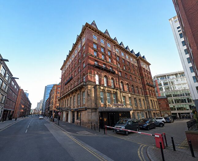 1 Bedroom Flat To Rent In City Central, Wellington Street, Leeds, LS1