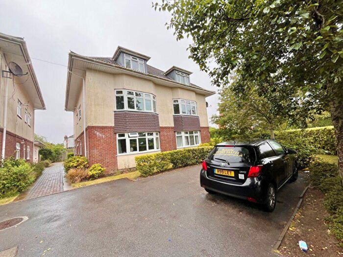 1 Bedroom Flat To Rent In Lowther Road, Charminster (), P07
