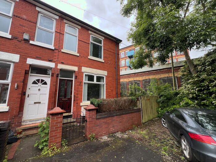 3 Bedroom End Of Terrace House To Rent In Westminster Avenue, Stockport, SK5
