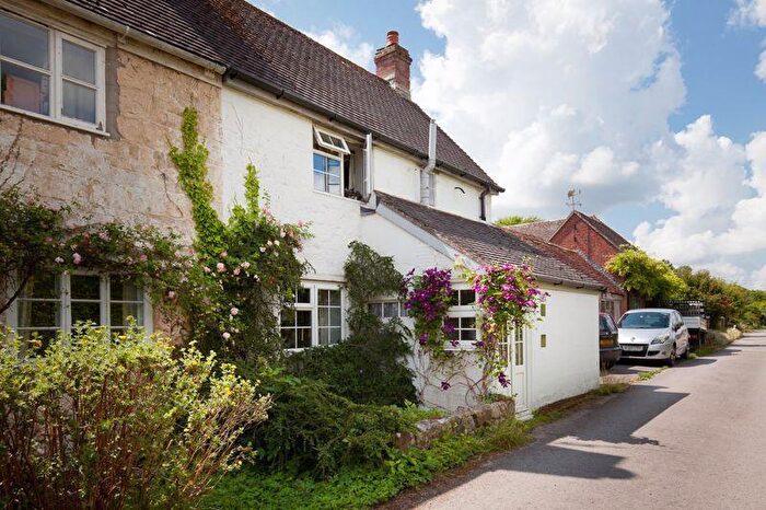 2 Bedroom Cottage For Sale In The Dene, Hindon, SP3