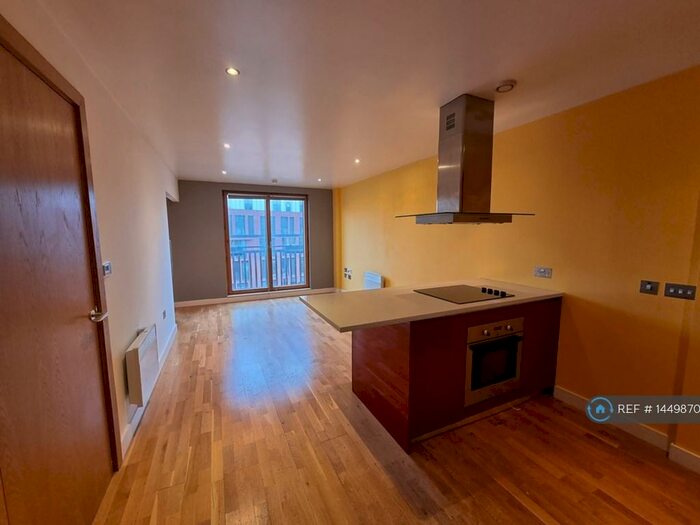 2 Bedroom Flat To Rent In Vantage Quay, Manchester, M1