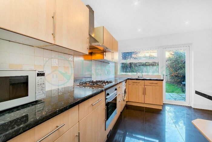 4 Bedroom Detached House To Rent In Meadow Road, London, SW19