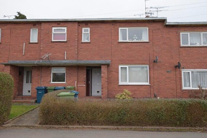 1 Bedroom Flat To Rent In Green Close, Stone, ST15