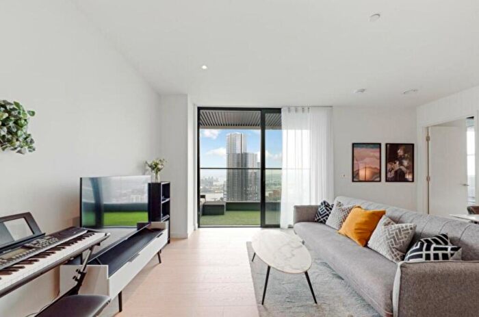 1 Bedroom Apartment To Rent In Wardian, Canary Wharf, E14