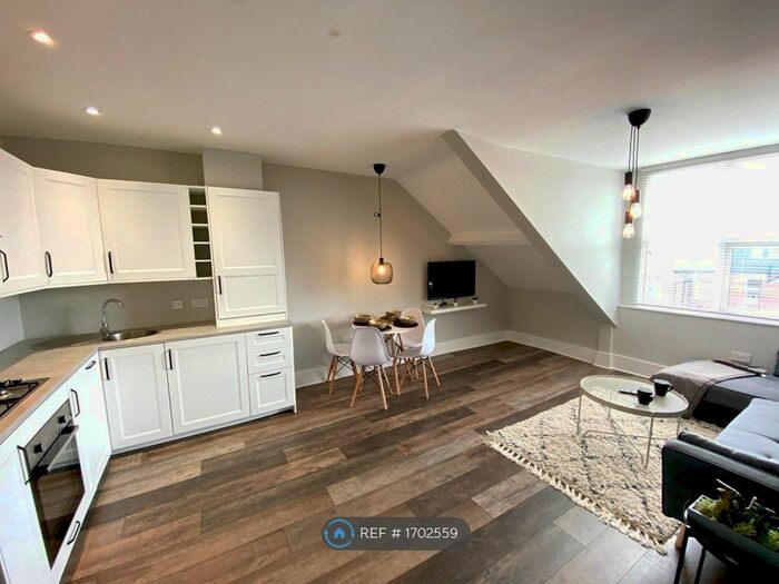 2 Bedroom Flat To Rent In Chillingham Rd, Newcastle Upon Tyne, NE6