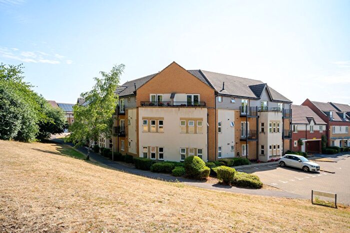 2 Bedroom Flat For Sale In Gyosei Gardens, Willen Park, Milton Keynes, MK15
