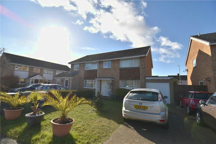 3 Bedroom Semi-Detached House To Rent In Ashvale, Cambridge CB4