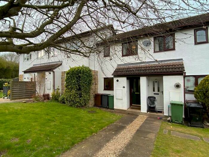 2 Bedroom Terraced House For Sale In Kings Meadow Close, Wetherby, LS22