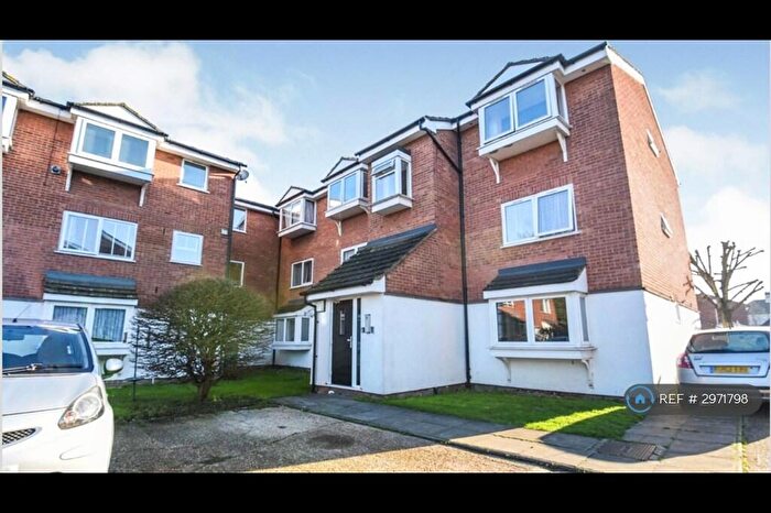 1 Bedroom Flat To Rent In Braithwaite Avenue, Romford, RM7
