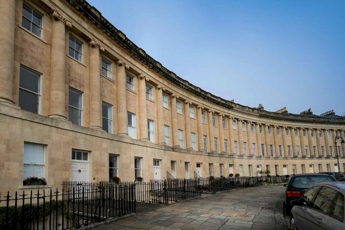 1 Bedroom Apartment To Rent In Royal Crescent, Bath, BA1