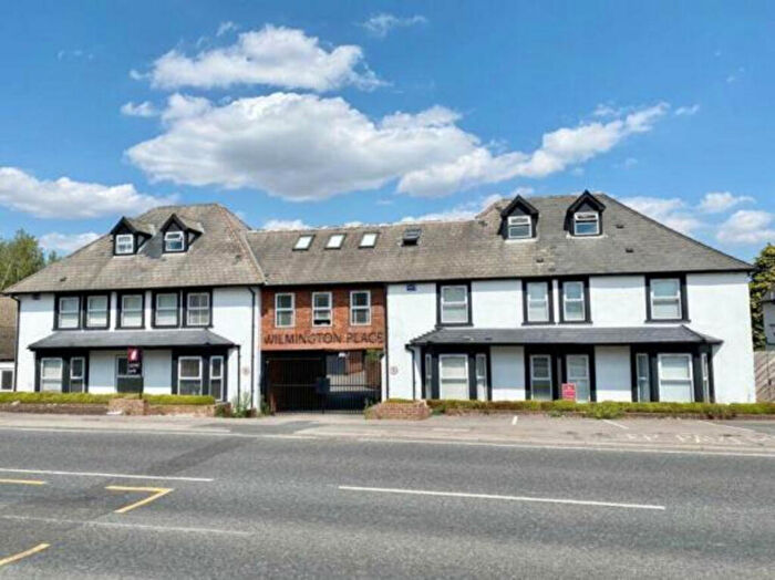 1 Bedroom Flat For Sale In Hawley Road, Dartford, DA1