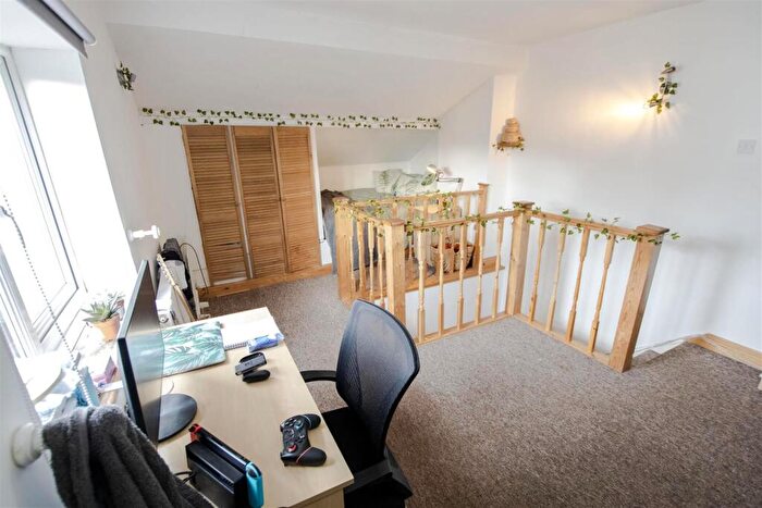 4 Bedroom House To Rent In Dale Road, Birmingham, West Midlands, B29