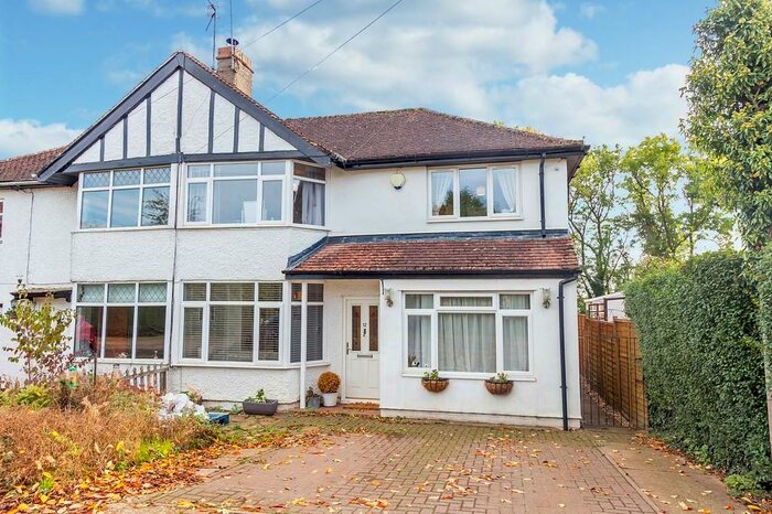 4 Bedroom Semi-Detached House For Sale In Hilltop Road, Little Harrowden, NN9