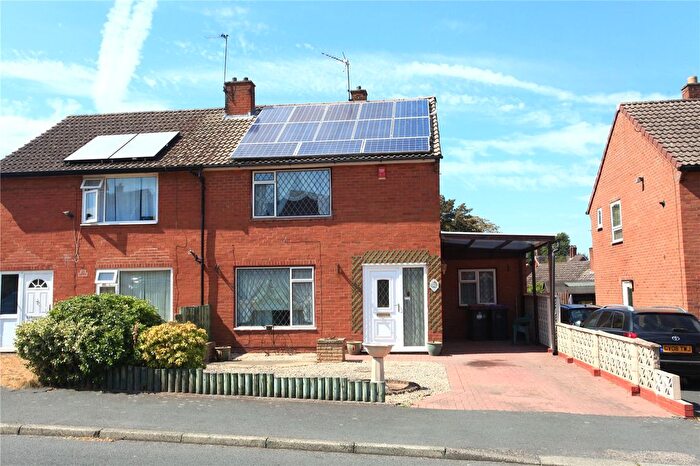 3 Bedroom Semi-detached House For Sale In Pool Meadow, Hadley, Telford, Shropshire, TF1