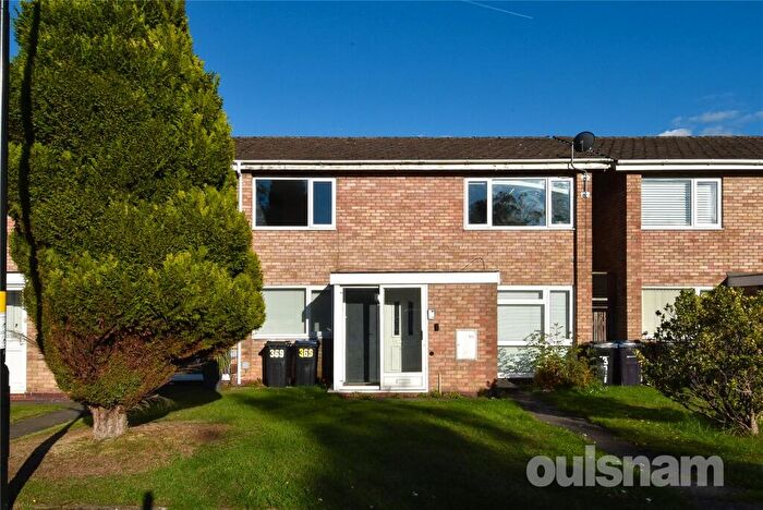 2 Bedroom Maisonette For Sale In Alcester Road South, Kings Heath, Birmingham, West Midlands, B14