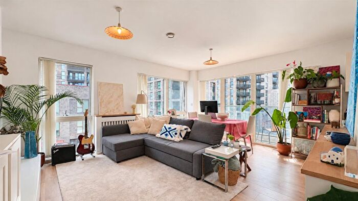 1 Bedroom Flat For Sale In Magellan Boulevard, Galleons Reach, London, E16