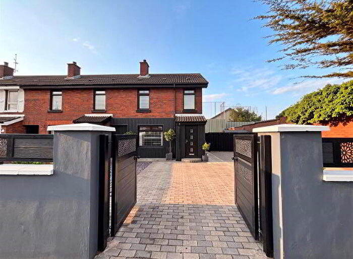3 Bedroom End Of Terrace House For Sale In Rosapenna Street, Belfast, BT14