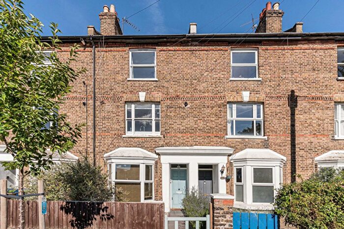 2 Bedroom Flat For Sale In Dane Road, West Ealing, W13