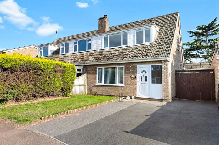 3 Bedroom Semi-Detached House For Sale In Crestlands, Alresford, Colchester, CO7