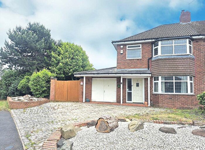 3 Bedroom Semi-Detached House To Rent In Maythorn Avenue, Walmley, Sutton Coldfield, B76