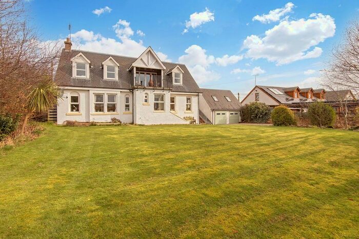 4 Bedroom Detached House For Sale In Auchtermuchty, Cupar, KY14