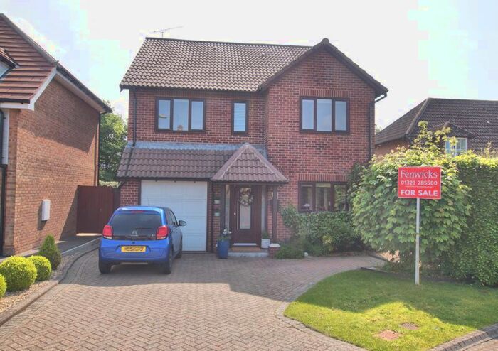 4 Bedroom Detached House For Sale In The Meadows, Fareham, PO16