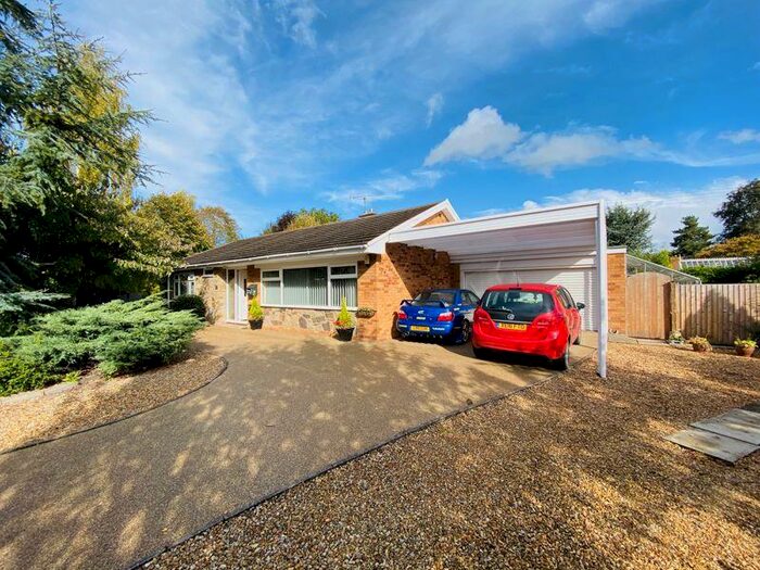 3 Bedroom Detached Bungalow To Rent In Brockington Road, Hereford, HR1