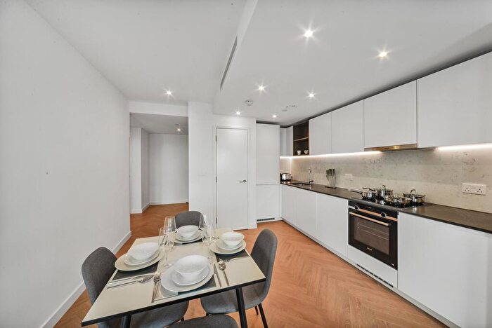 1 Bedroom Apartment To Rent In One Thames Quay, Marsh Wall, E14